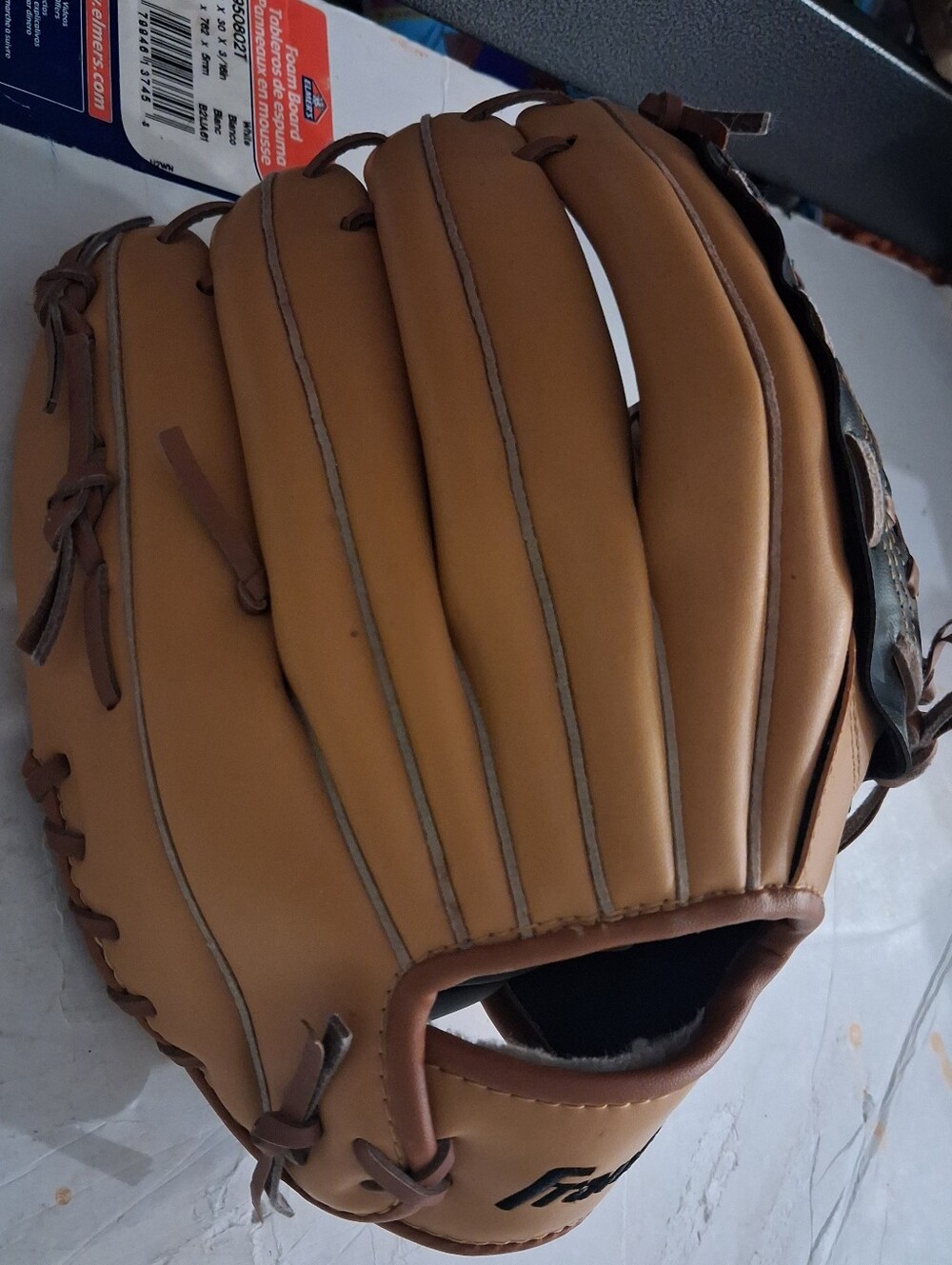Franklin 12" Field Master Series Baseball Glove 22603-12" - Picture 2 of 7
